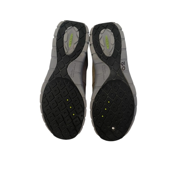 Clark’s Women’s Outdoor Leather Wave Walk Waterproof Hiking Shoes Khaki Size 7.5 - Picture 8 of 10